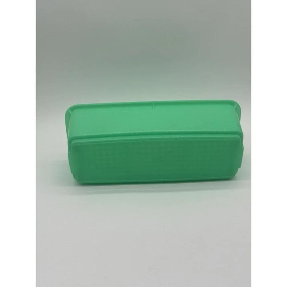 Vintage 2pc Tupperware Jadeite Green Celery Keeper Container 782‎ & Insert.